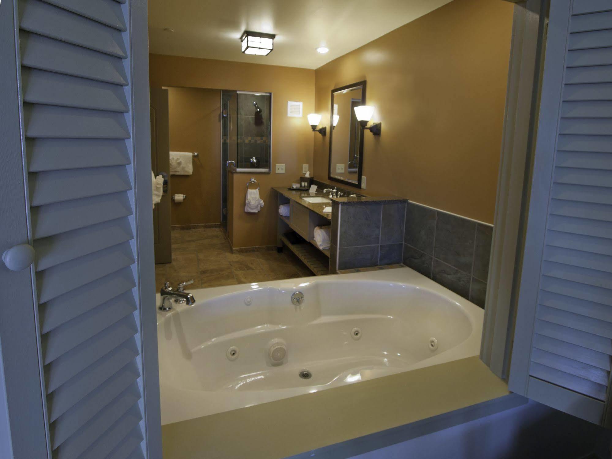 1000 Islands Harbor Hotel Clayton Extérieur photo